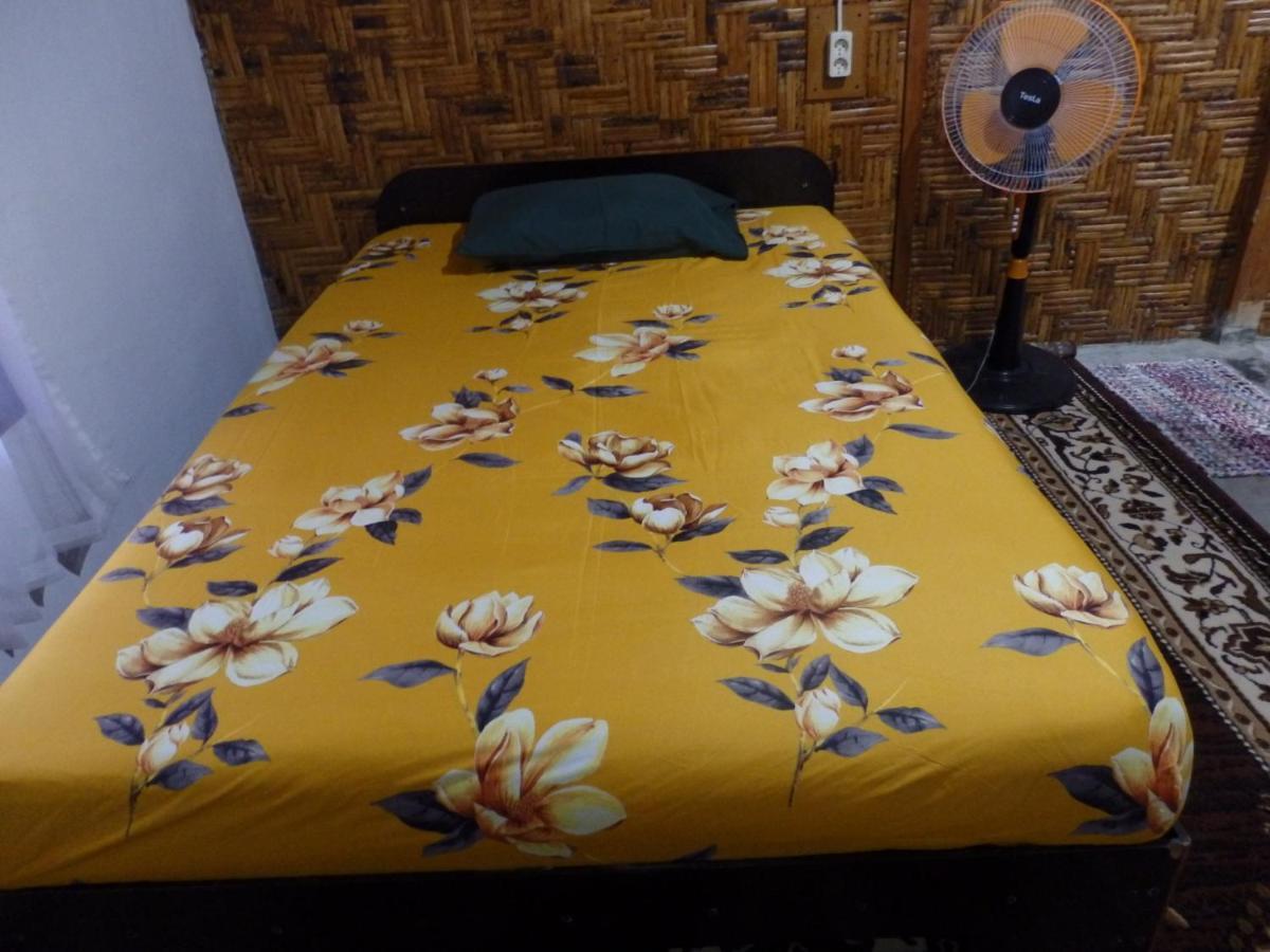 Magpie resto dan homestay Bukit Lawang Extérieur photo